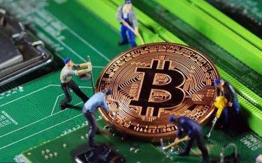 比特币诞生年份与历史回顾｜探讨数字货币的起源年代
